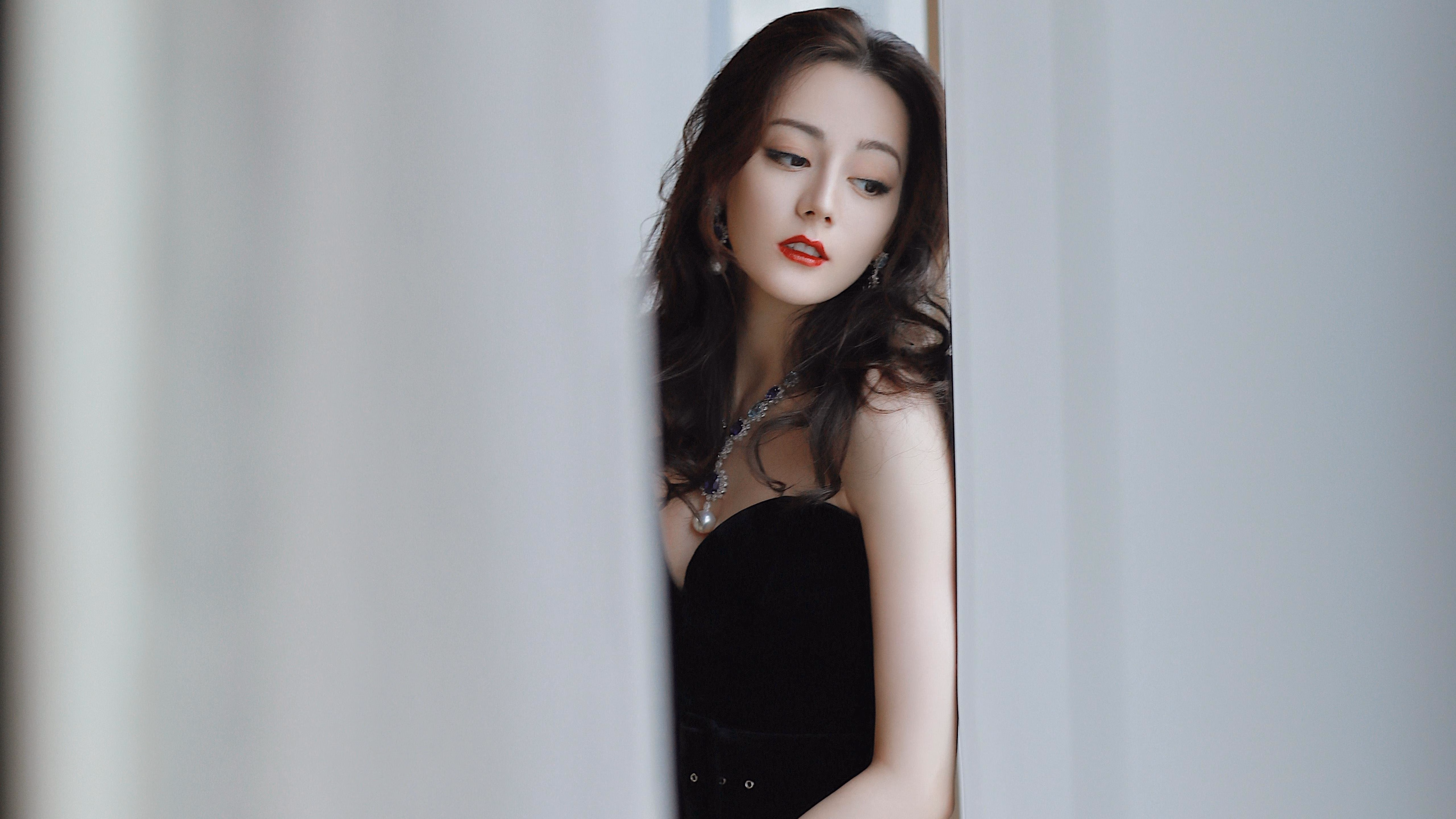 _创新体育场馆设计：未来感尽显运动魅力_，体育场馆布局